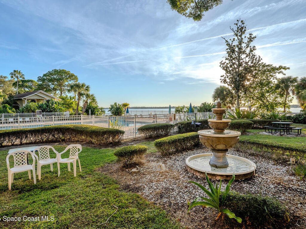 225 S Tropical Trail, Merritt Island, FL 32952