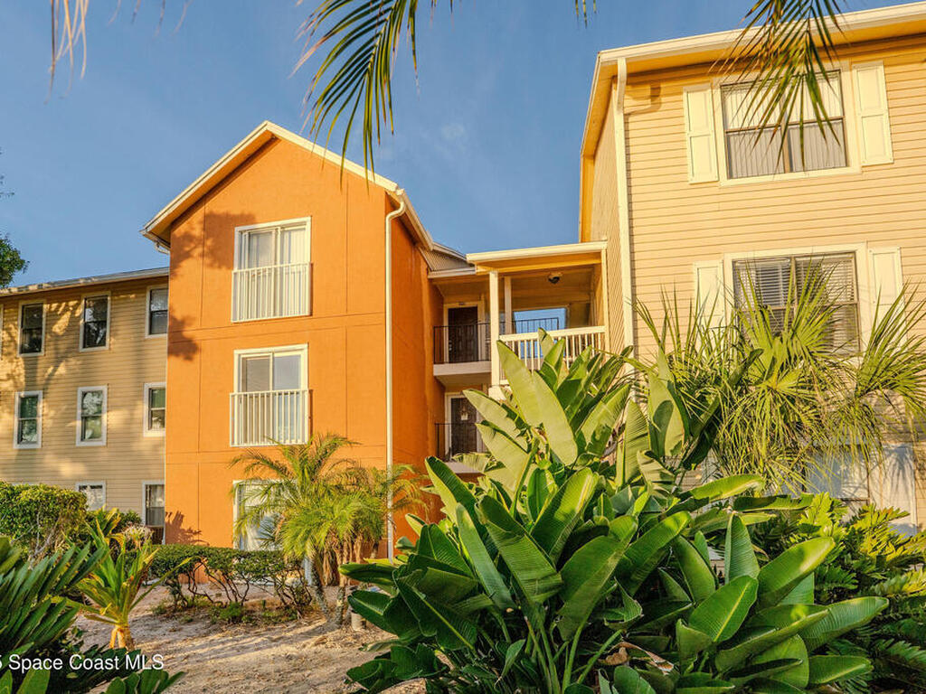 225 S Tropical Trail, Merritt Island, FL 32952