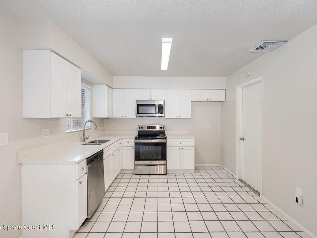 1122 Manatee Drive, Rockledge, FL 32955