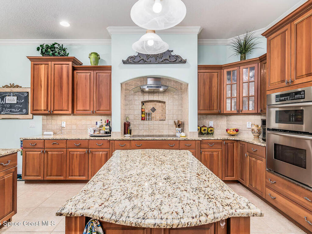 6115 Anello Drive, Melbourne, FL 32940