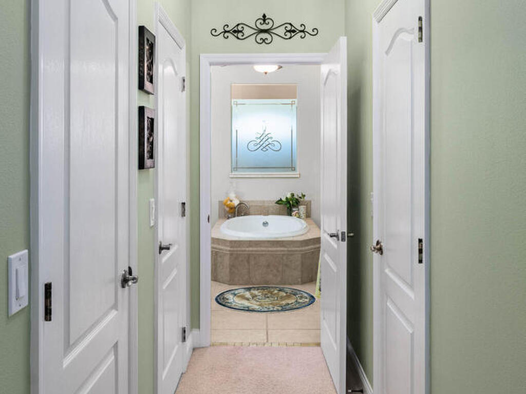 6115 Anello Drive, Melbourne, FL 32940