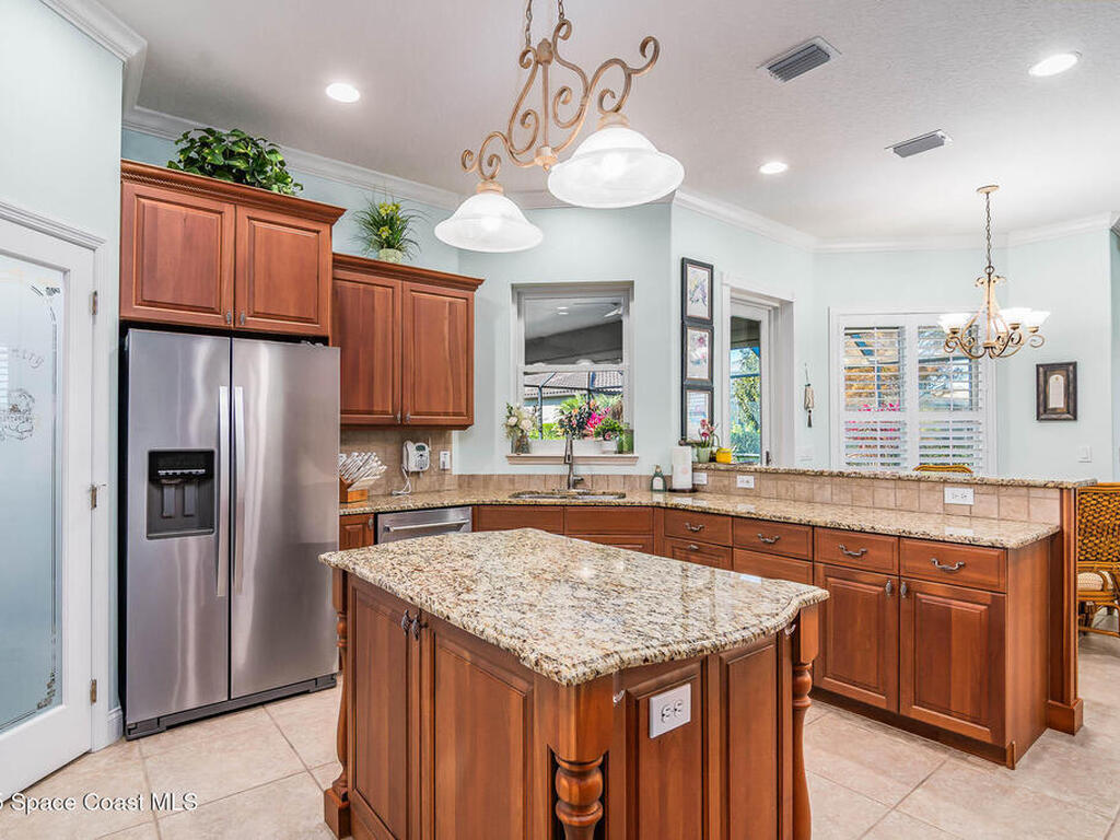 6115 Anello Drive, Melbourne, FL 32940