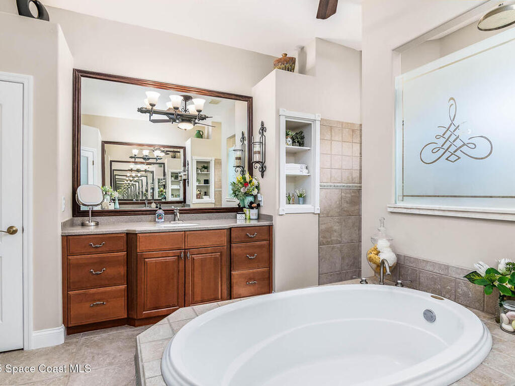 6115 Anello Drive, Melbourne, FL 32940