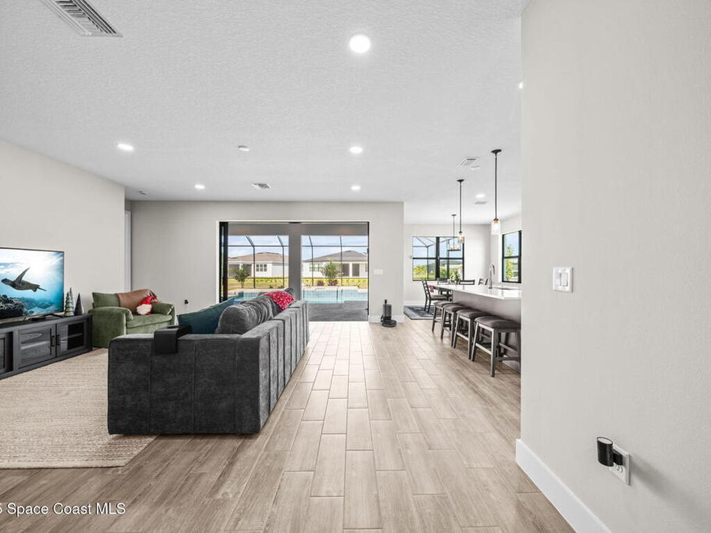 2846 Silverlefe Lane, Melbourne, FL 32940