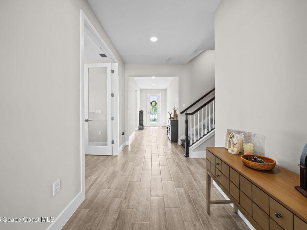 2846 Silverlefe Lane, Melbourne, FL 32940