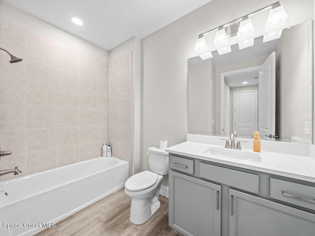 2846 Silverlefe Lane, Melbourne, FL 32940