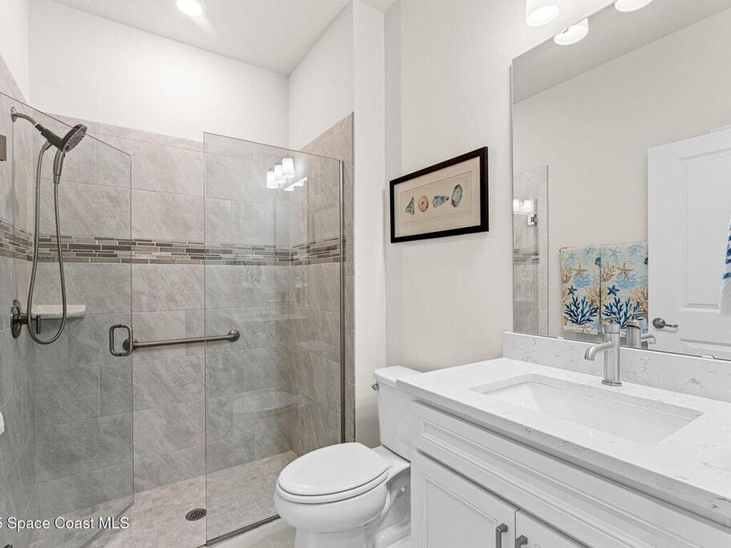 8870 Shoreline Avenue, Melbourne, FL 32940