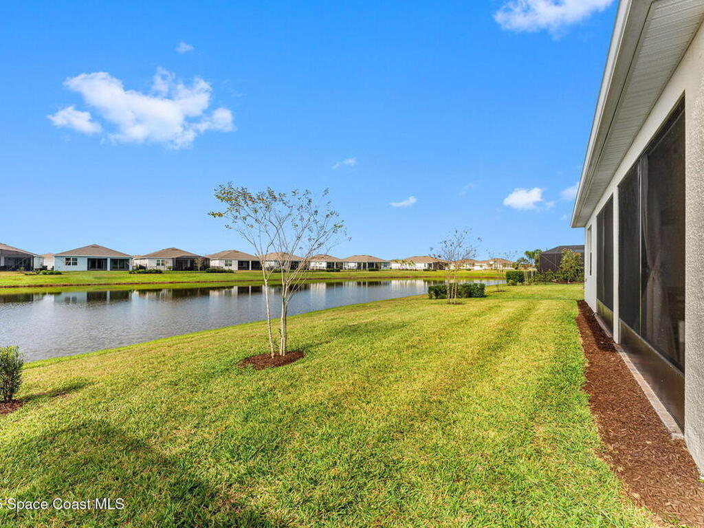 8870 Shoreline Avenue, Melbourne, FL 32940