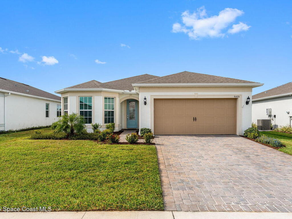 8870 Shoreline Avenue, Melbourne, FL 32940