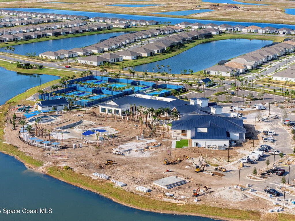 8870 Shoreline Avenue, Melbourne, FL 32940