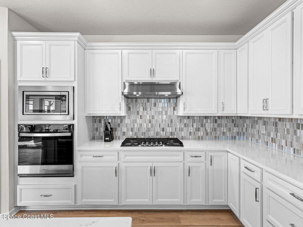 8870 Shoreline Avenue, Melbourne, FL 32940