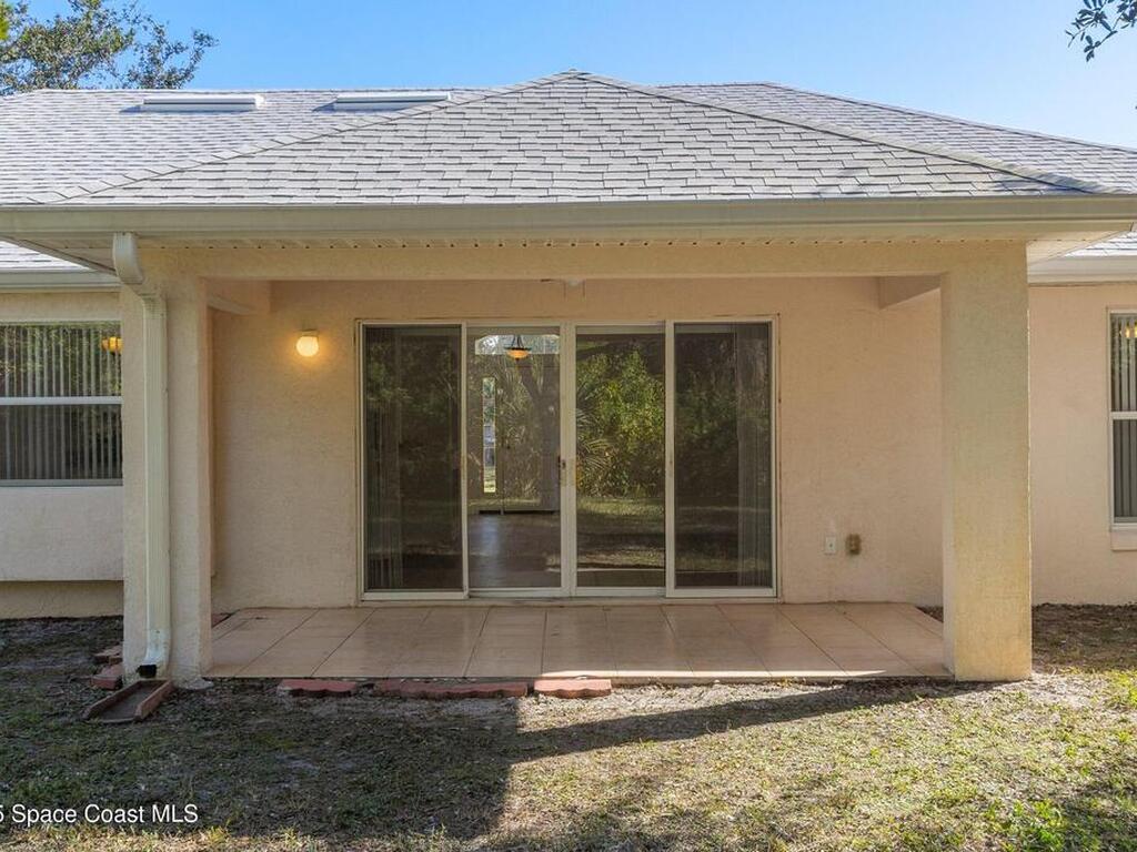 152 Greenbrier Avenue, Palm Bay, FL 32907