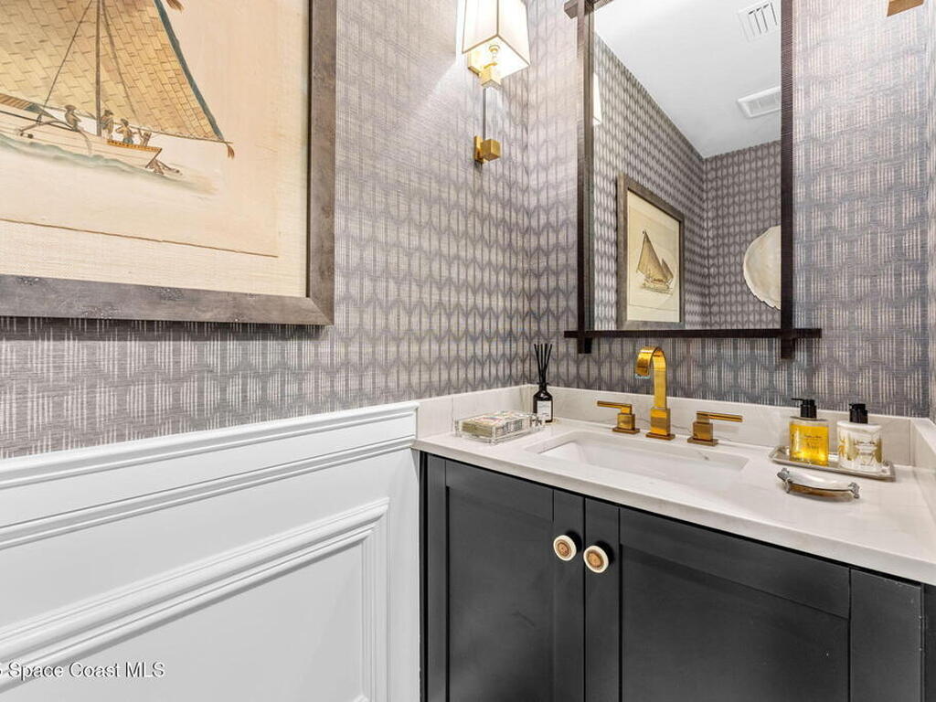 1725 N Highway A1A, Indialantic, FL 32903