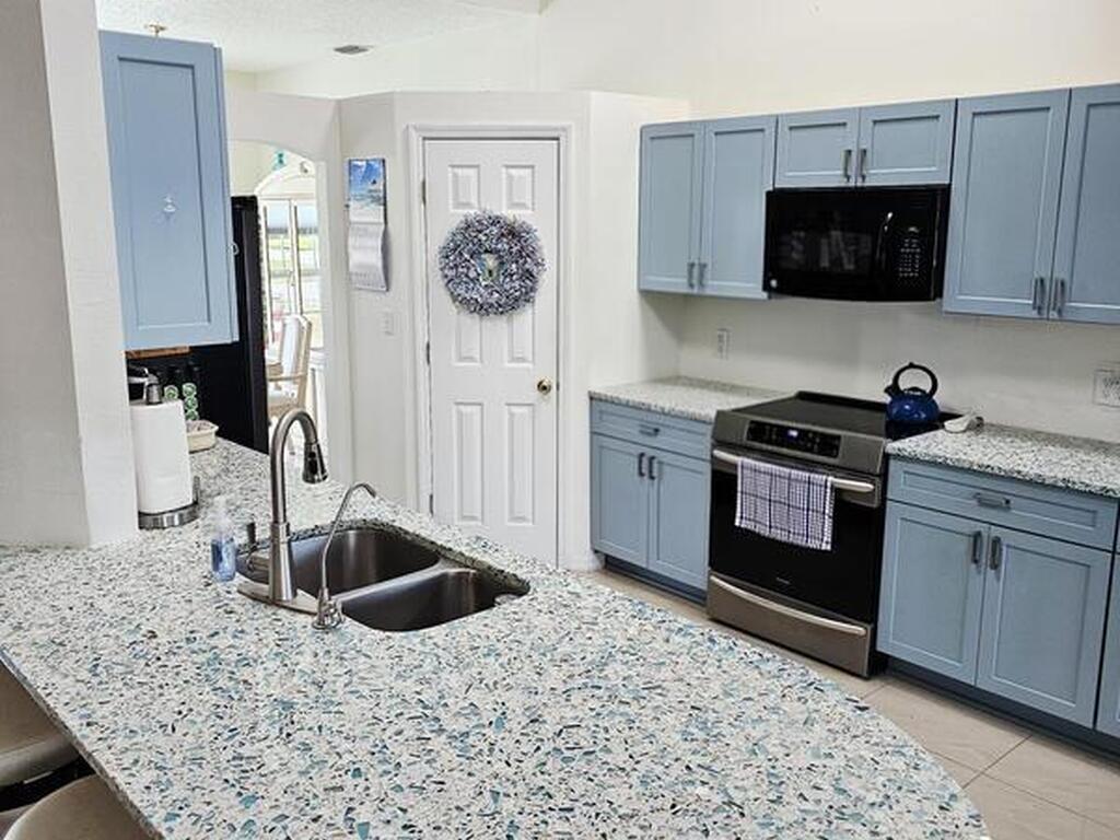 1201 Cheb Place, Palm Bay, FL 32907