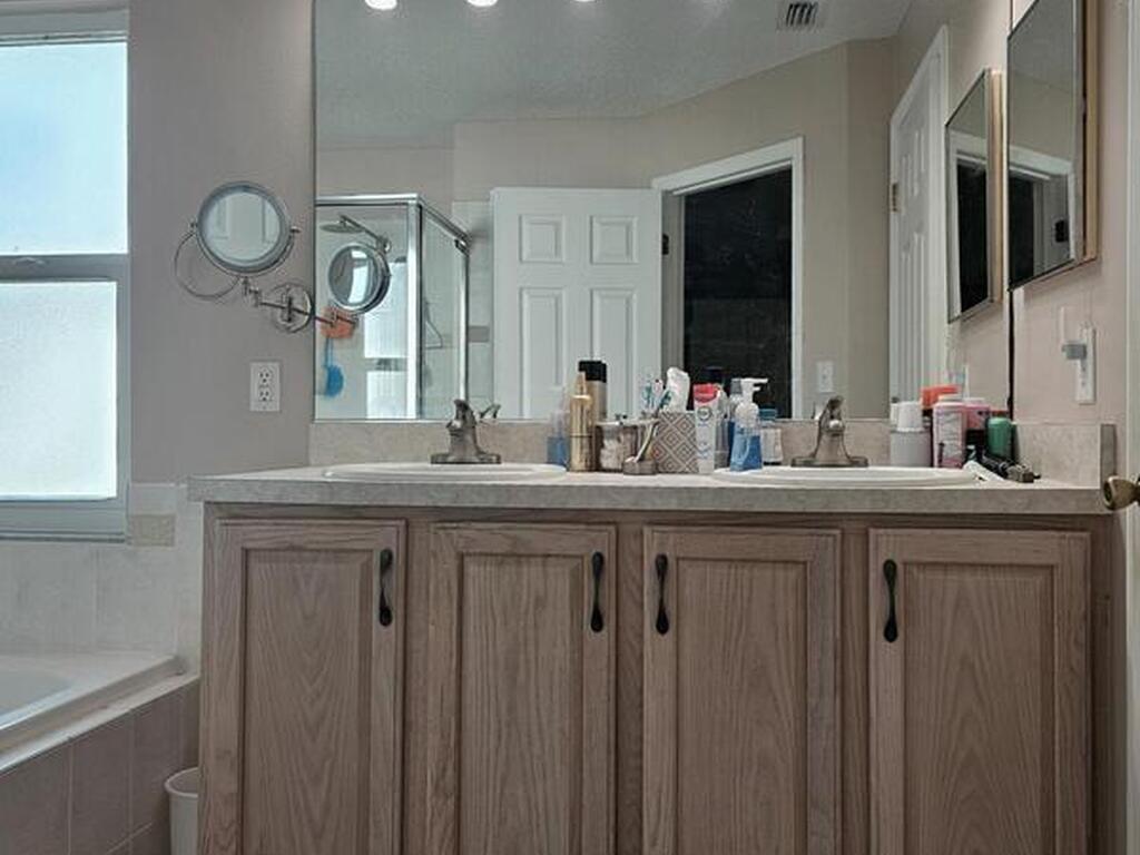 1201 Cheb Place, Palm Bay, FL 32907