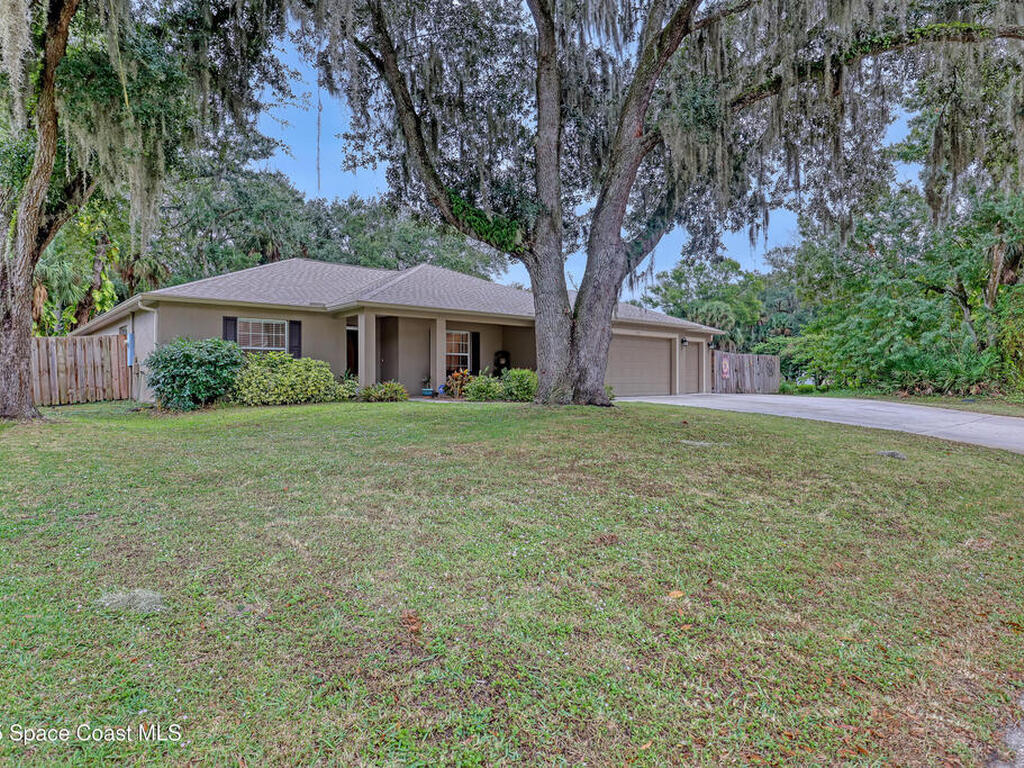 1081 Meadowbrook Road, Palm Bay, FL 32905