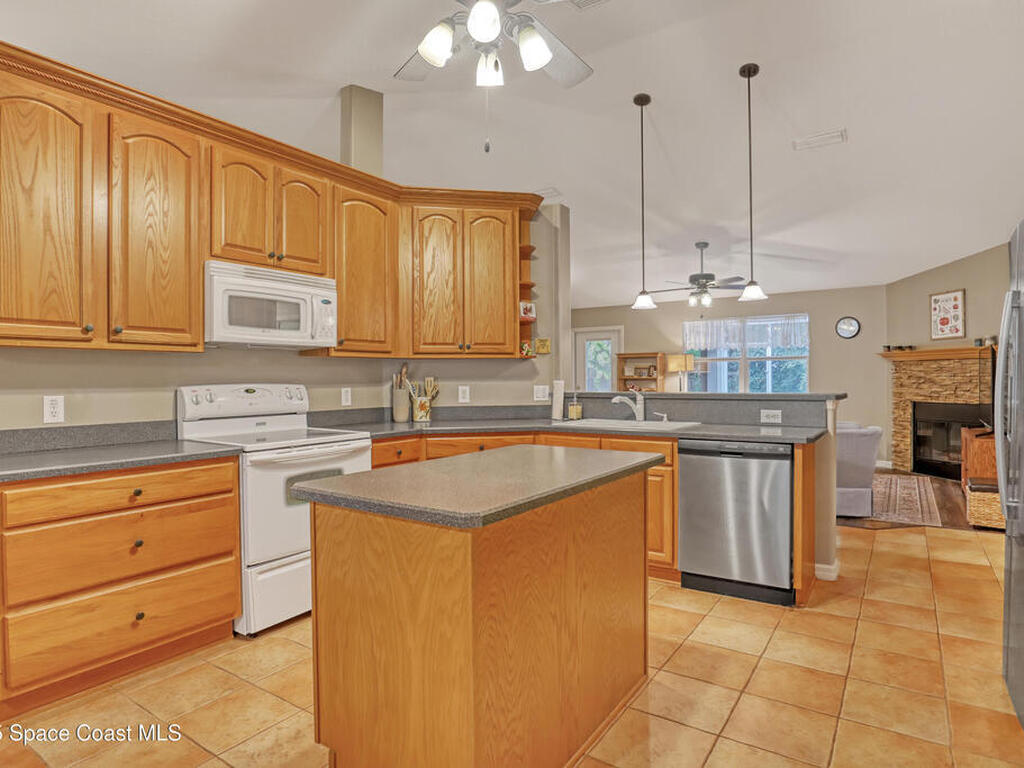 1081 Meadowbrook Road, Palm Bay, FL 32905