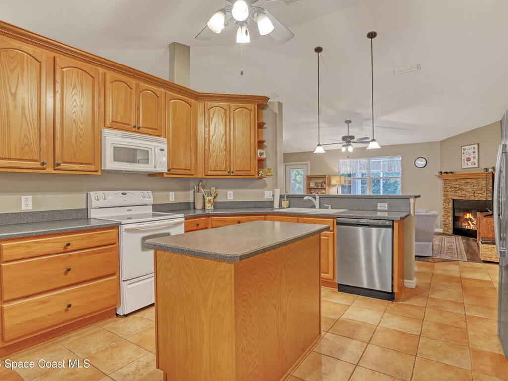 1081 Meadowbrook Road, Palm Bay, FL 32905