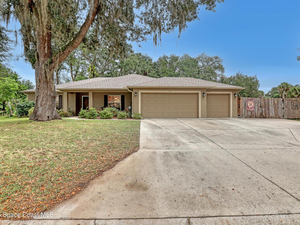 1081 Meadowbrook Road, Palm Bay, FL 32905