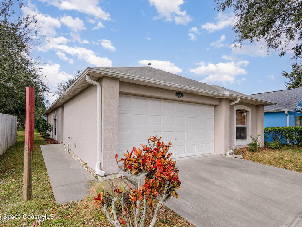 2885 Maderia Circle, Melbourne, FL 32935