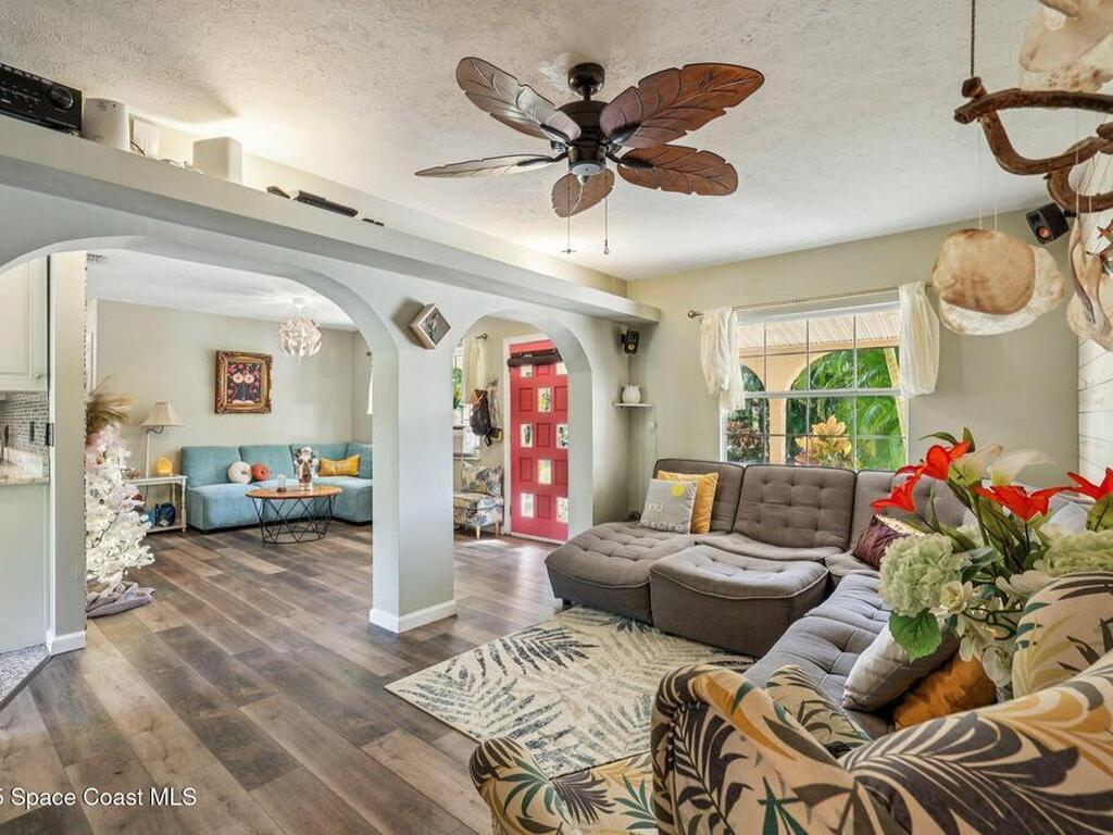 220 Avenida De Paz, Indialantic, FL 32903