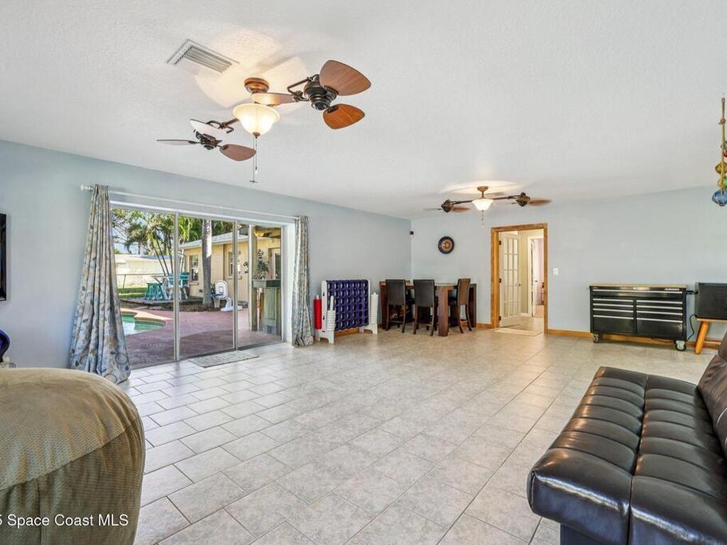 220 Avenida De Paz, Indialantic, FL 32903