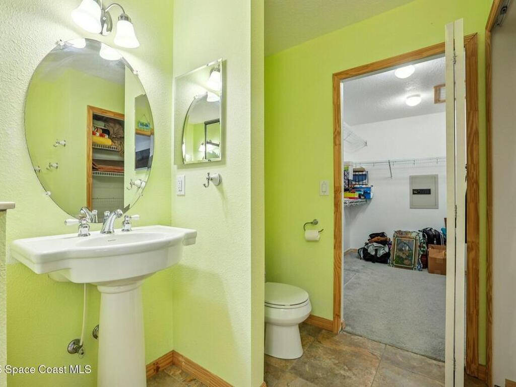 220 Avenida De Paz, Indialantic, FL 32903