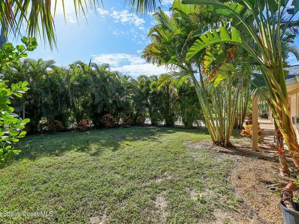 220 Avenida De Paz, Indialantic, FL 32903