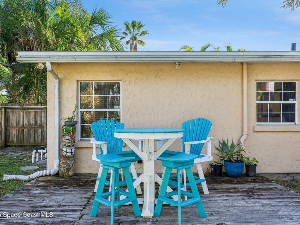 220 Avenida De Paz, Indialantic, FL 32903