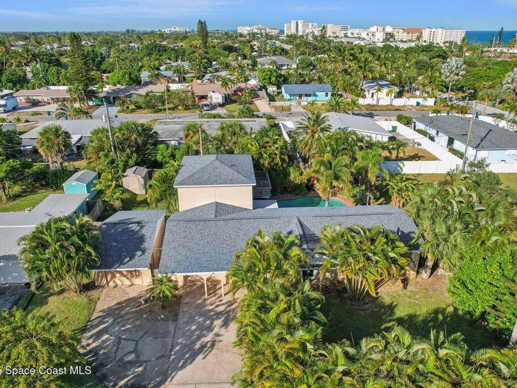 220 Avenida De Paz, Indialantic, FL 32903