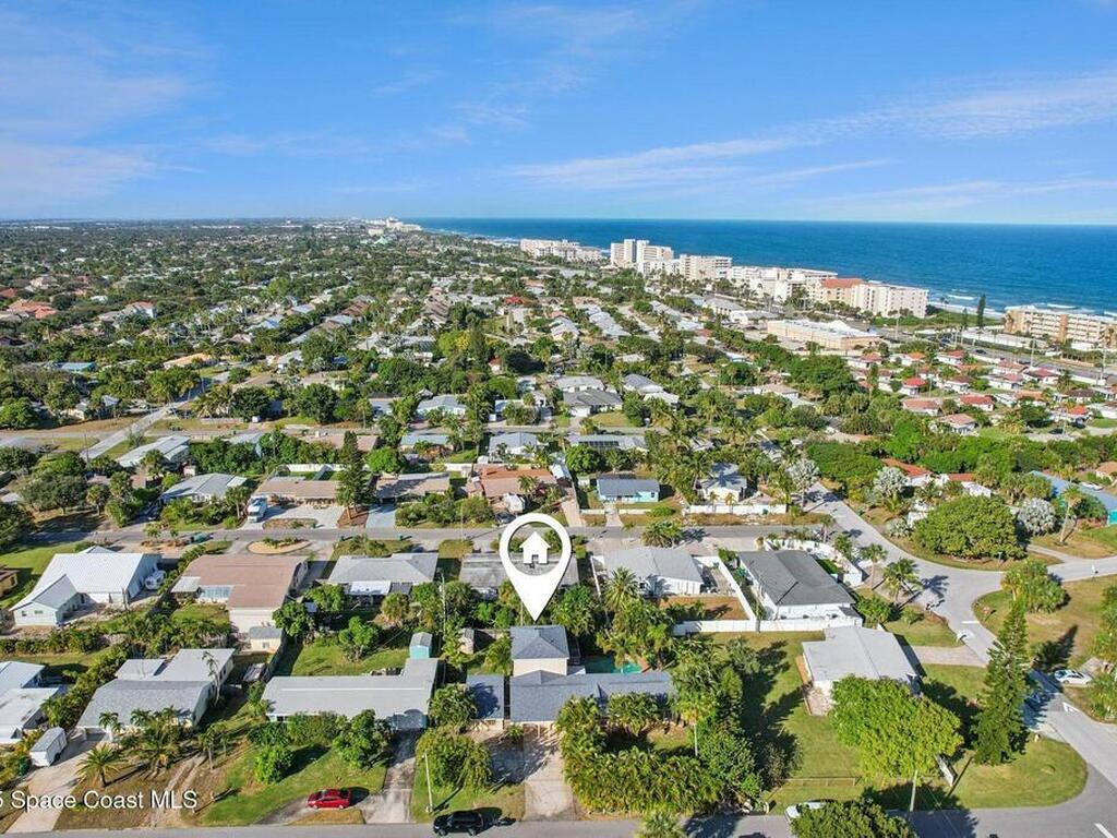 220 Avenida De Paz, Indialantic, FL 32903