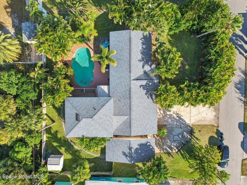 220 Avenida De Paz, Indialantic, FL 32903