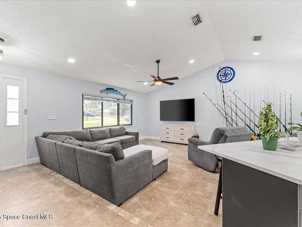 2350 Fallon Blvd Boulevard, Palm Bay, FL 32907