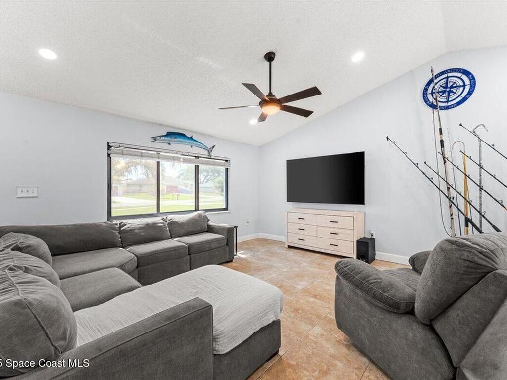 2350 Fallon Blvd Boulevard, Palm Bay, FL 32907