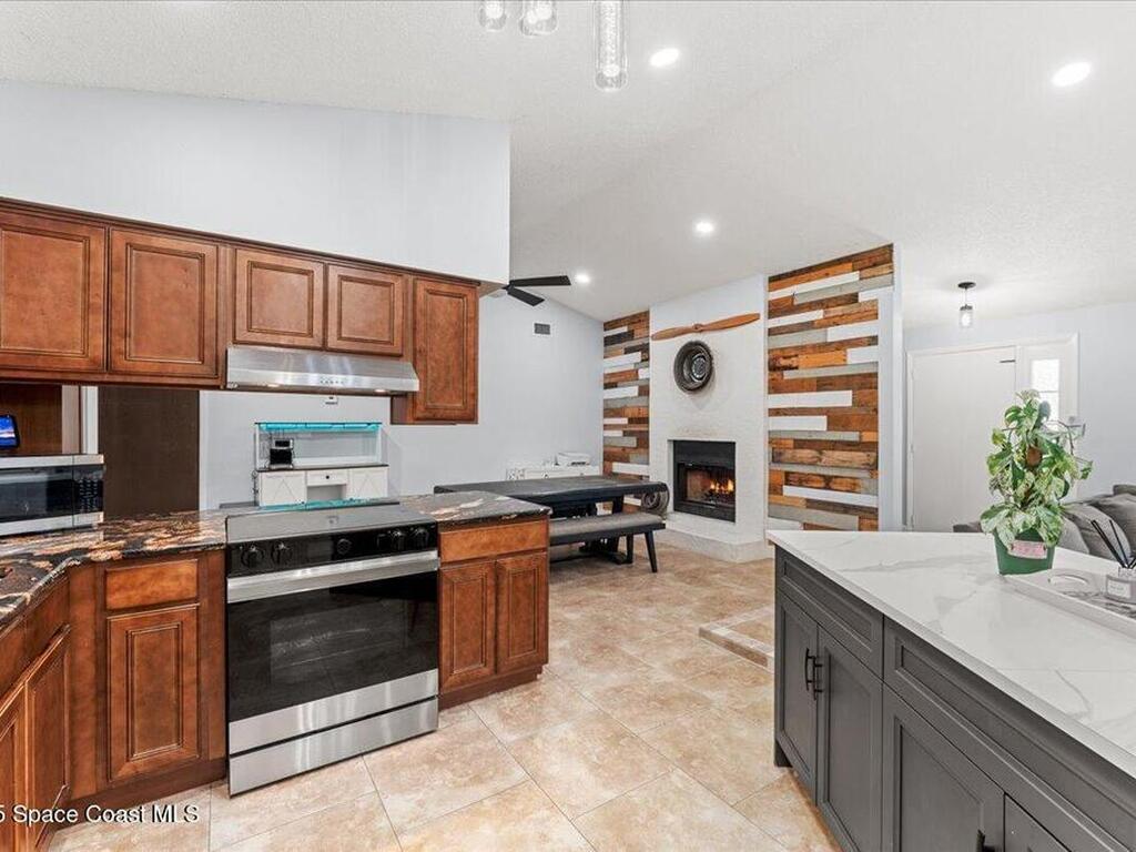 2350 Fallon Blvd Boulevard, Palm Bay, FL 32907