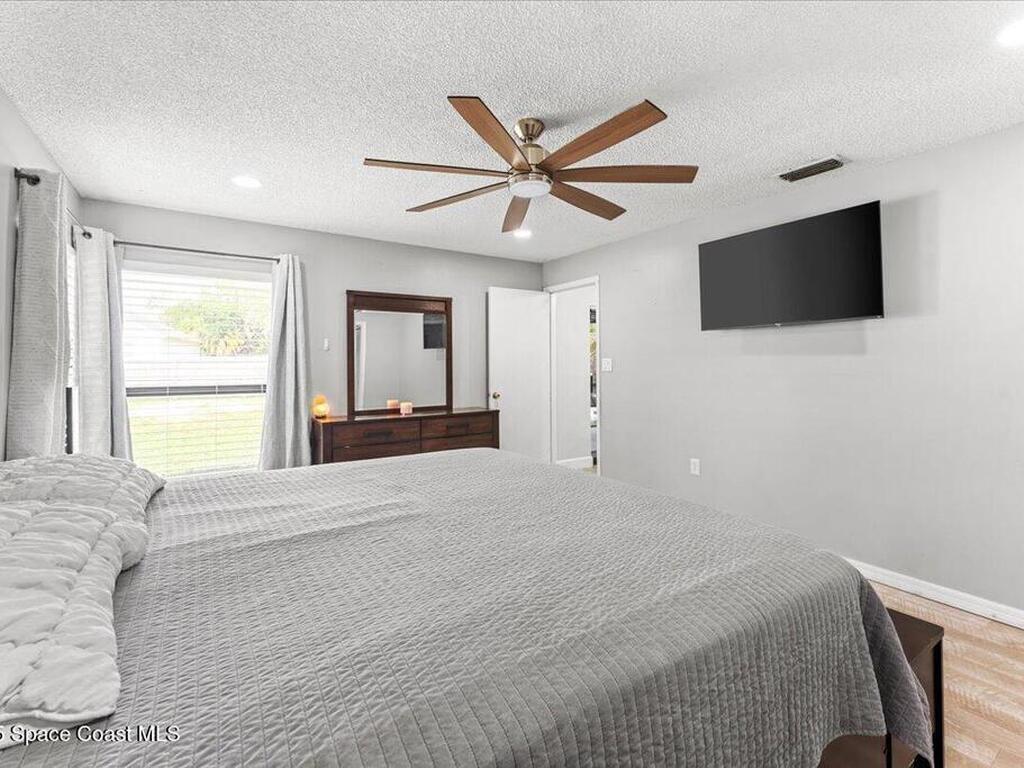 2350 Fallon Blvd Boulevard, Palm Bay, FL 32907