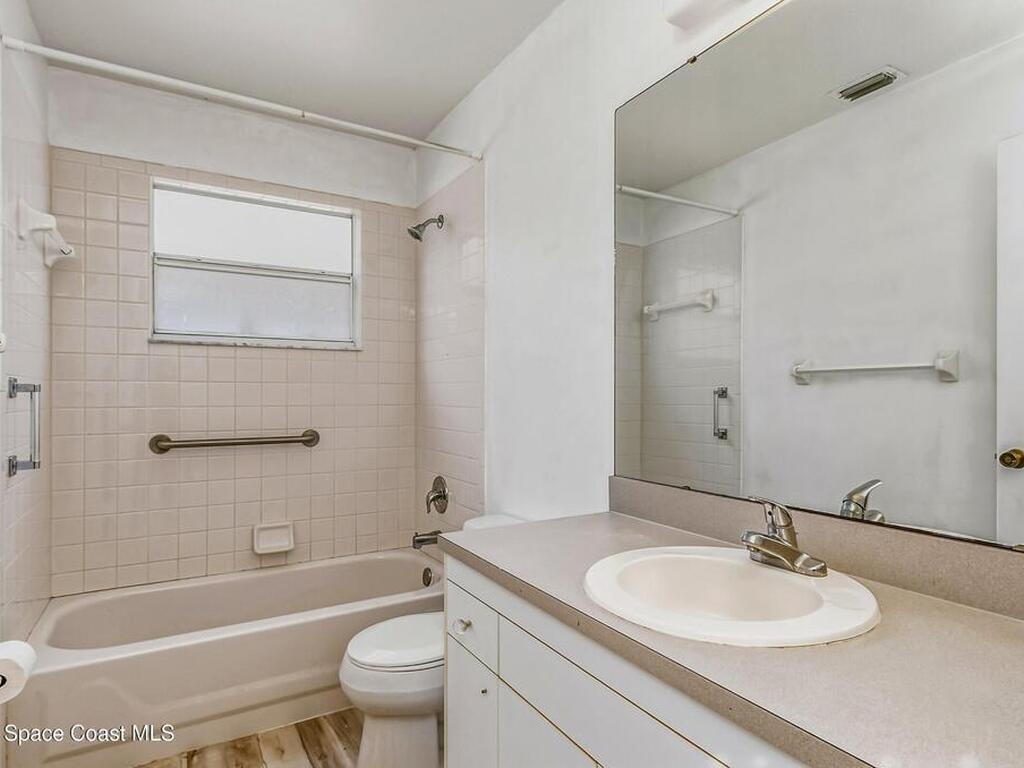 3866 Town Square Boulevard, Melbourne, FL 32901