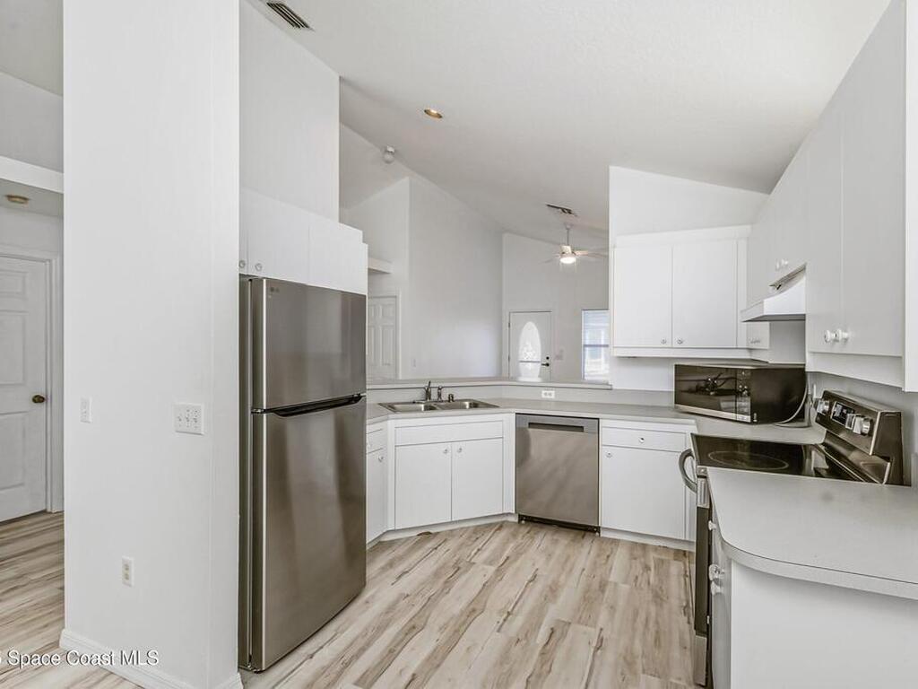 3866 Town Square Boulevard, Melbourne, FL 32901