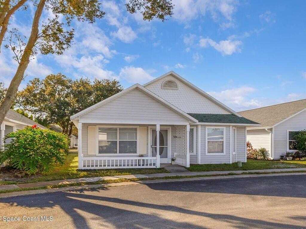 3866 Town Square Boulevard, Melbourne, FL 32901