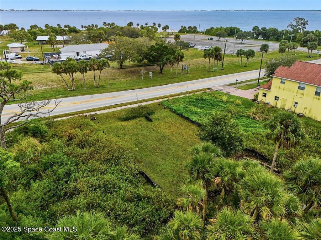 2513 N Banana River Drive, Merritt Island, FL 32952