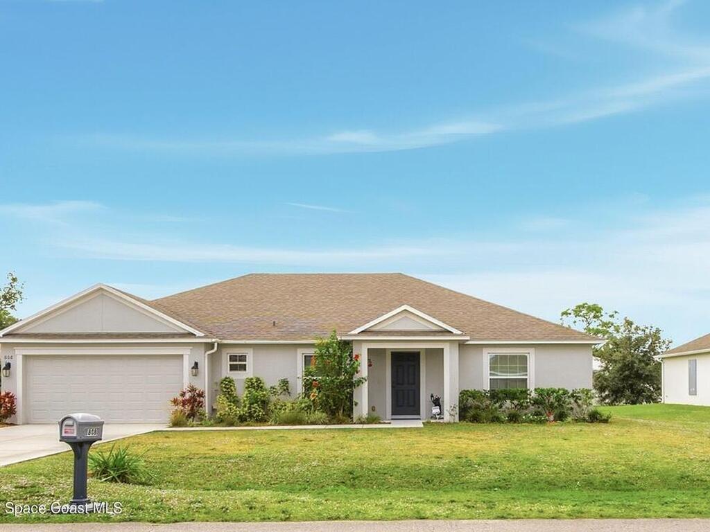 808 Grandeur Street, Palm Bay, FL 32909