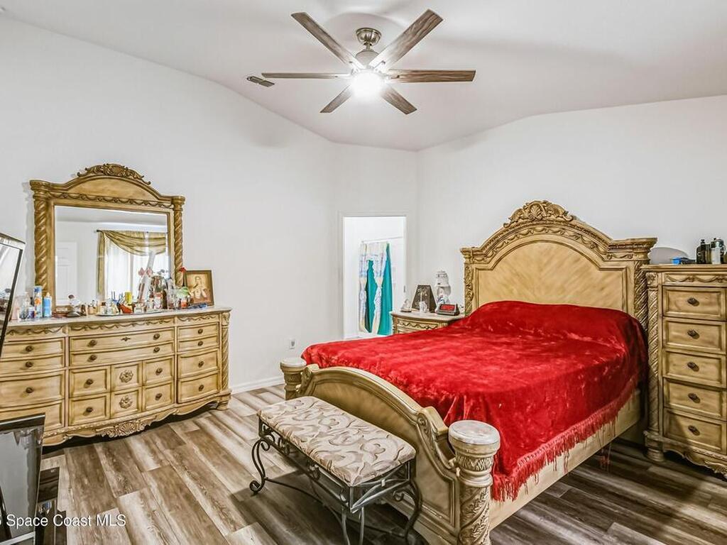 808 Grandeur Street, Palm Bay, FL 32909