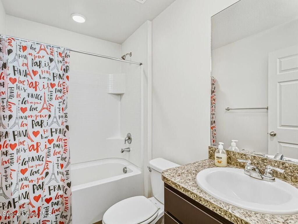 808 Grandeur Street, Palm Bay, FL 32909