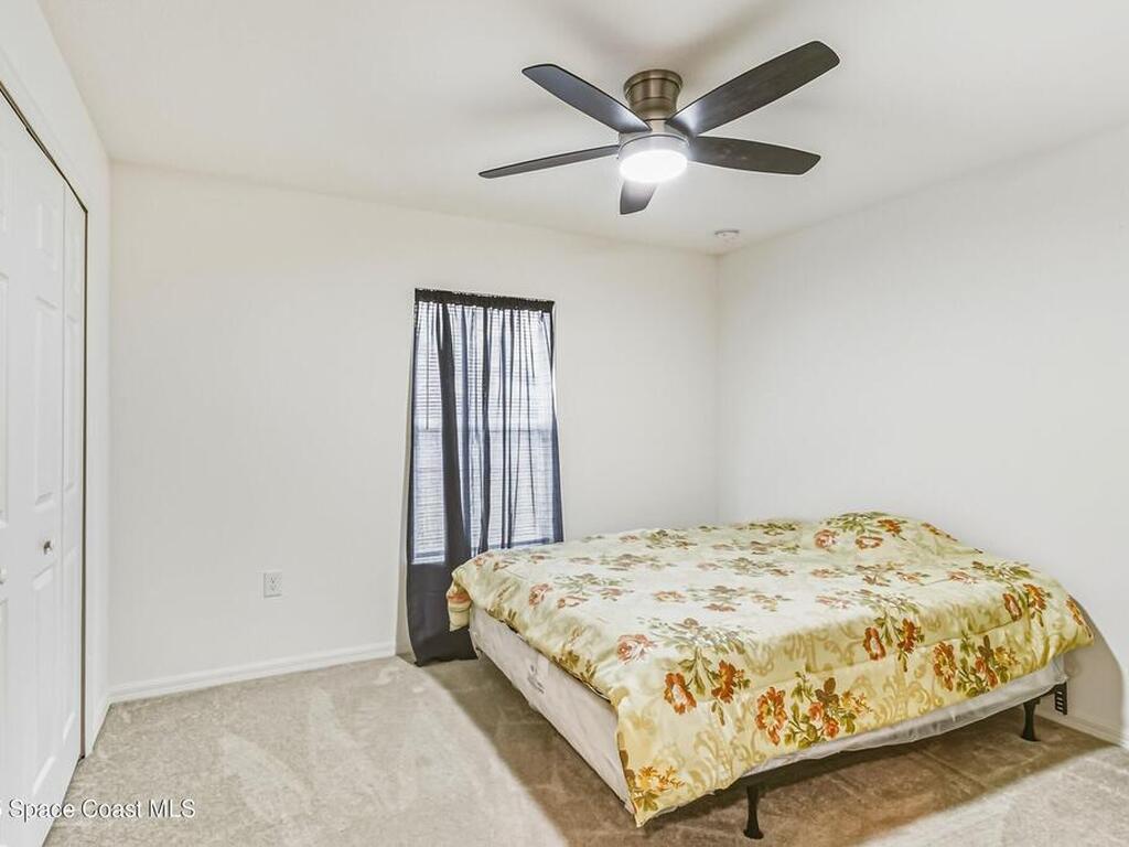 808 Grandeur Street, Palm Bay, FL 32909