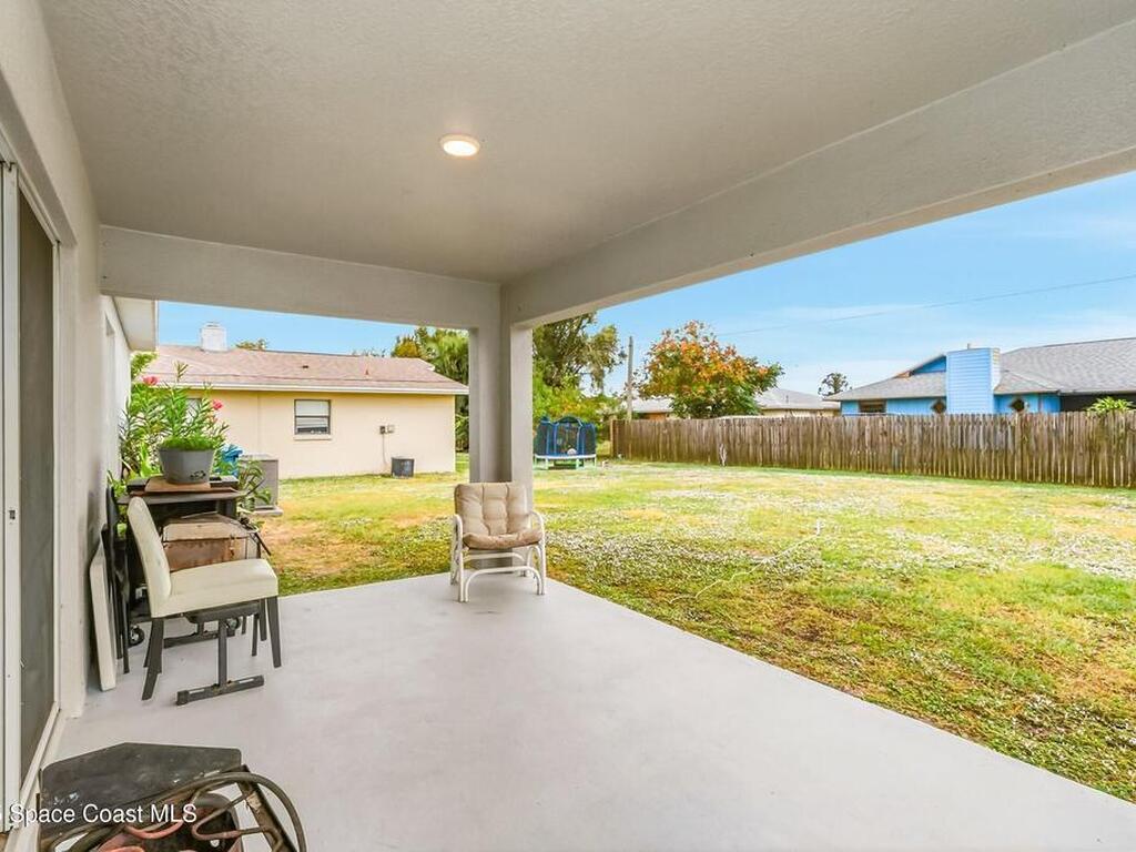 808 Grandeur Street, Palm Bay, FL 32909