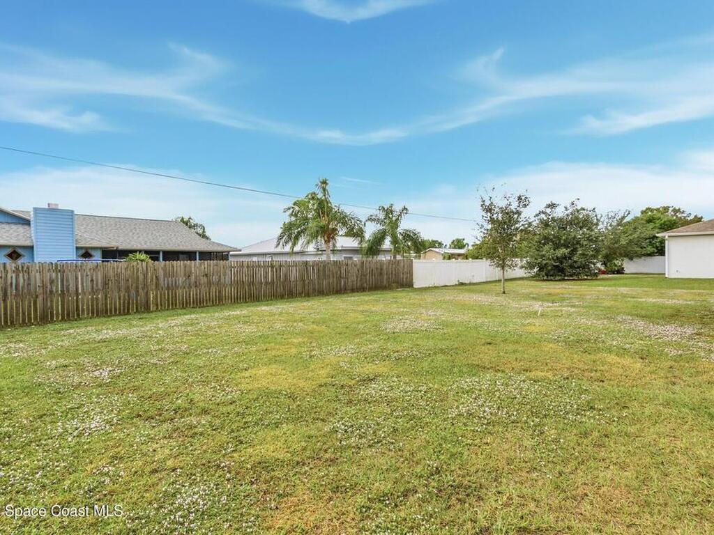 808 Grandeur Street, Palm Bay, FL 32909