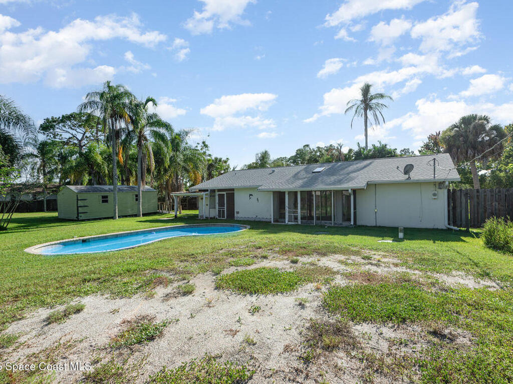 261 Edgewater Avenue, Palm Bay, FL 32909