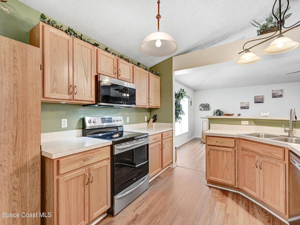 1652 La Maderia Drive, Palm Bay, FL 32908