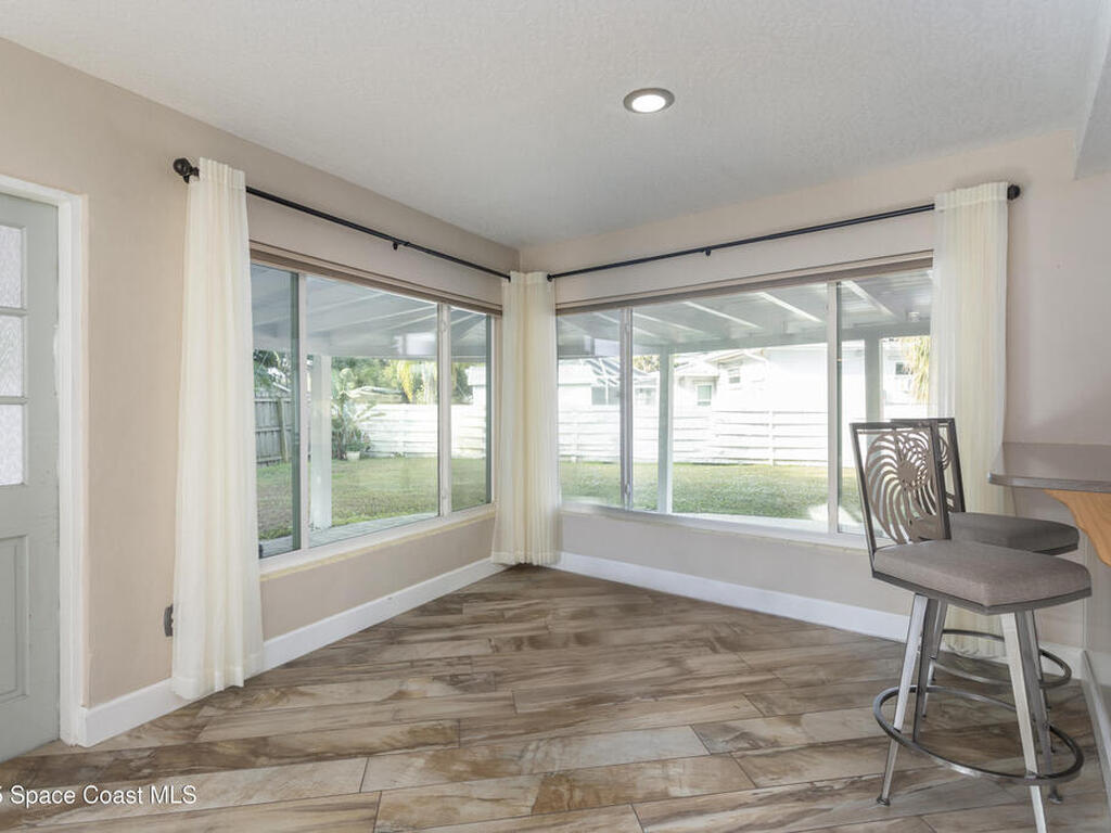 33 W Melbourne Avenue, Melbourne, FL 32901