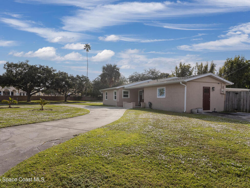 33 W Melbourne Avenue, Melbourne, FL 32901